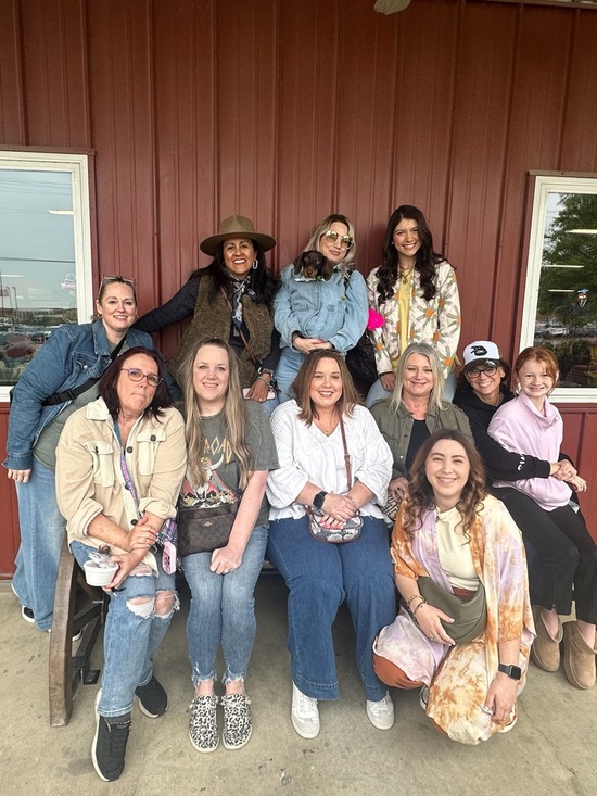 Hot & Flashy In DFW - Picture 7 of 8